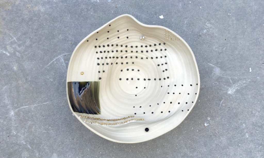 Soft obra arte conceptual contemporaneo cerámica del artista Luis Torres La Rambla inspirado en la campiña sur córdoba